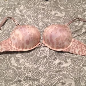 Victoria’s Secret miraculous plunge bra